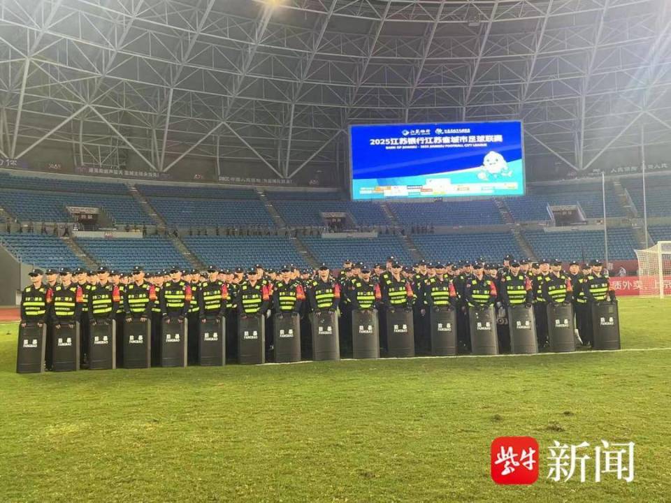 事主办方, 呐喊声瞬间, 与市民生活 事主办方, 呐喊声瞬间, 与市民生活