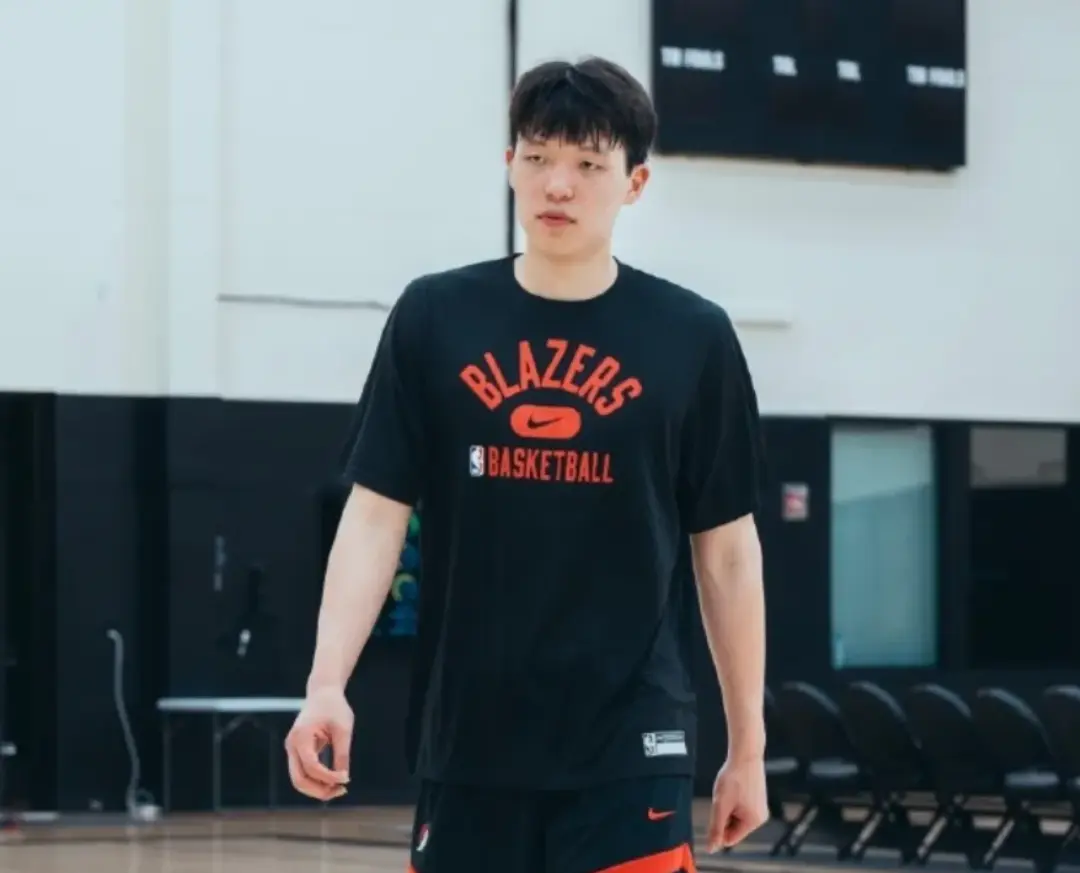 近赛季开始, 他必须在本